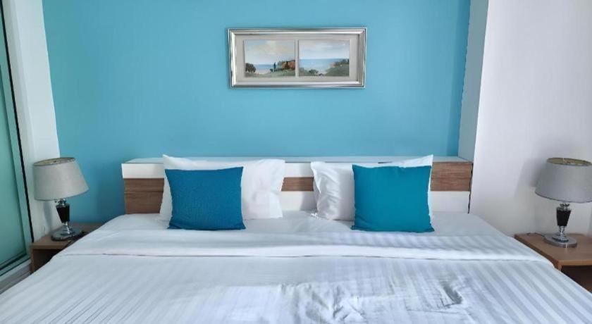 Hotel By Dee @Jomtien à Pattaya Extérieur photo
